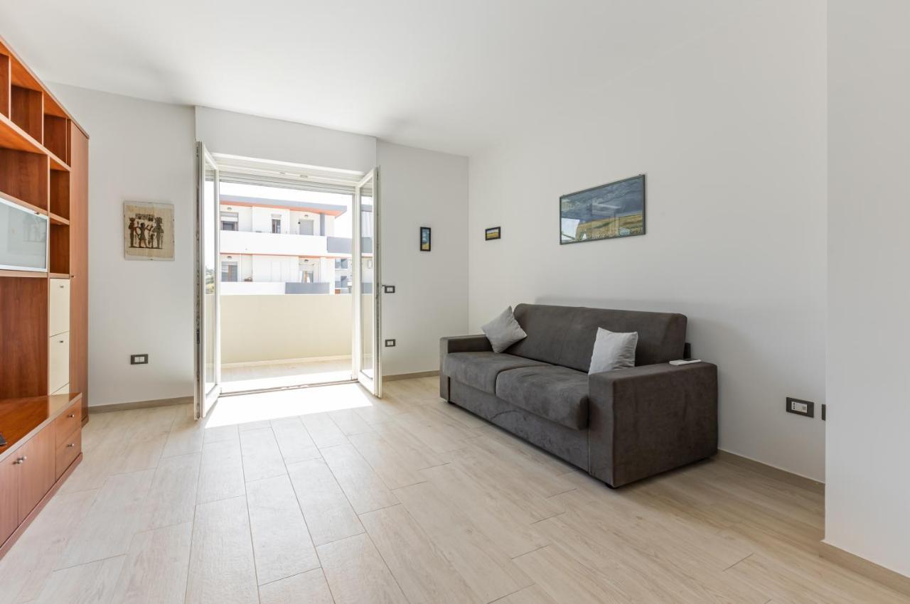 Quartu Sant'Elena Roomy Flat With Private Parking! Exterior photo